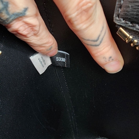 Kate Spade leopard print tote with black interior and gold‎ hardware - Picture 15 of 15